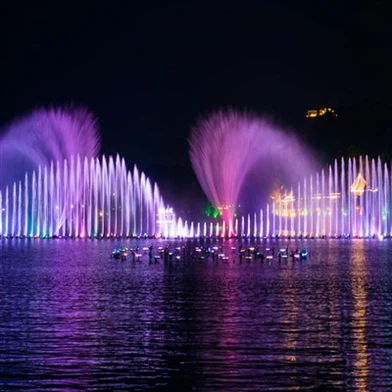 Lumulutang na Musical Fountain